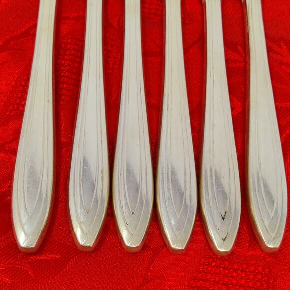 6X BK Antique Rogers Bros Insico Silhouette Silver Plated Short Butter Knives - Picture 6 of 11